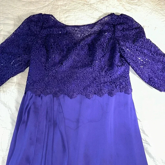 Jade Couture Evening Gown Lace and Sequins - Picture 1 of 11